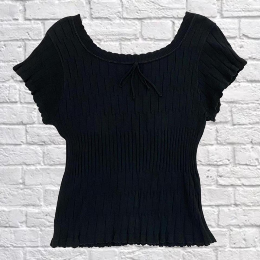 Vintage Scalloped Hem Top
